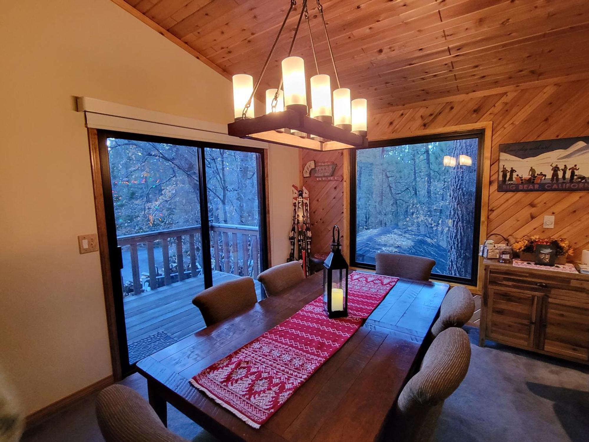 Four Seasons Getaway-Private Hot Spa With Pine Tree Views-Walk To Village And Pineknot Trailhead-Plus King Bed! Big Bear Lake Luaran gambar